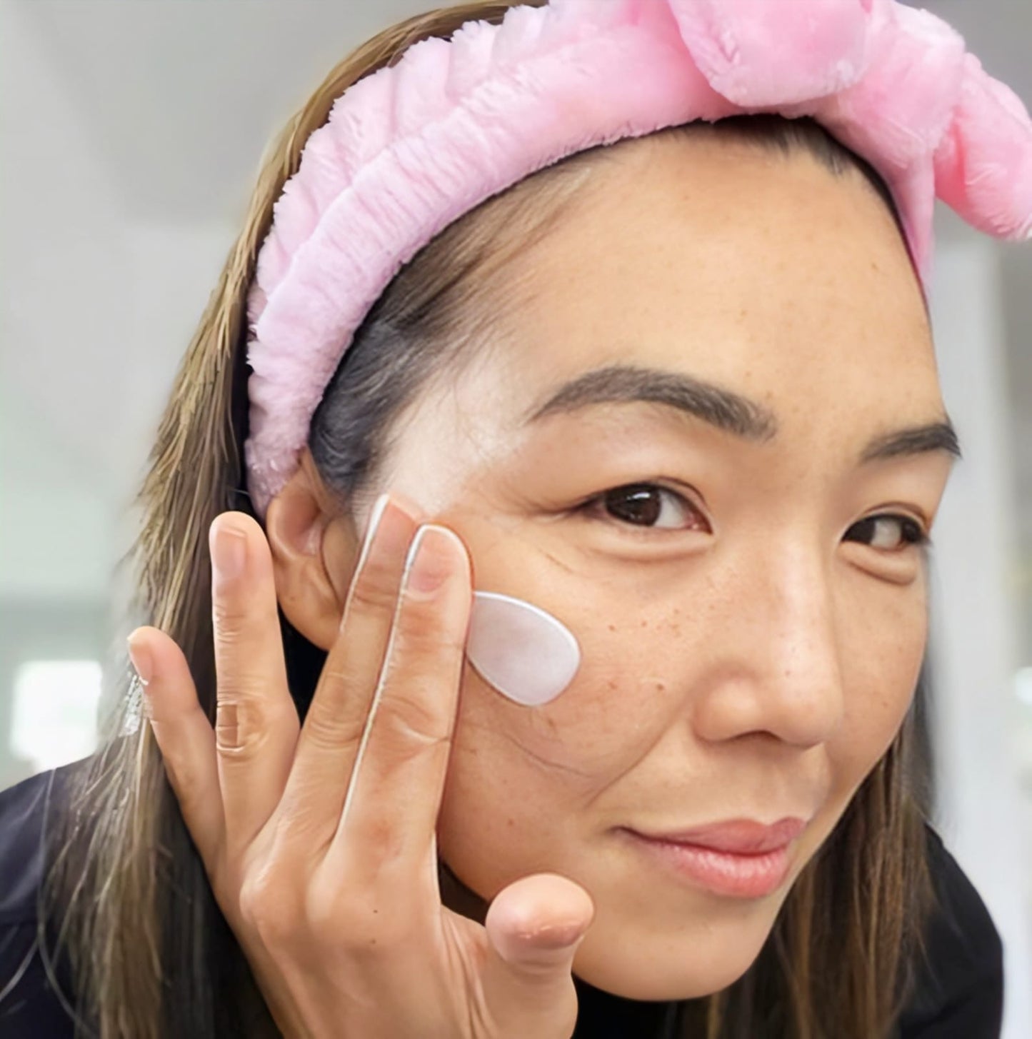 Moisture Surge mask creamy texture close-up for hydration